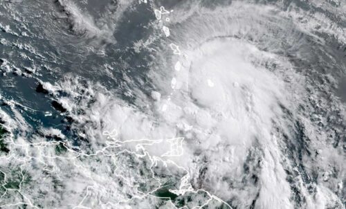 Emiten alerta roja en la Guajira colombiana por Depresión Tropical 9