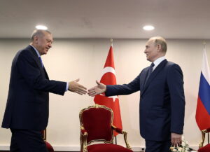 Erdogan se ofrece a Putin como mediador en la central nuclear de Zaporiyia