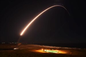 Estados Unidos lanza un misil balístico intercontinental