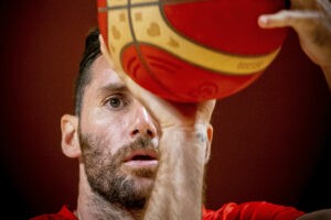 EuroBasket: Rudy Fernndez, lder de la seleccin en el nombre del padre: "Lo fcil hubiera sido quedarse en casa"
