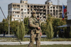 HRW denuncia que Moscú y sus fuerzas aliadas trasladan contra su voluntad a civiles ucranianos a Rusia