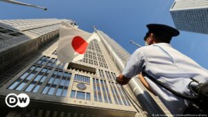 Japón despide a Shinzo Abe con polémico funeral de Estado | El Mundo | DW