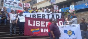 Libertad de sindicalistas condicionada a memorándum con la OIT