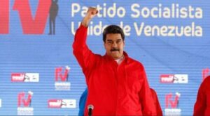 Maduro llama a participar en renovación de líderes de las Ubch