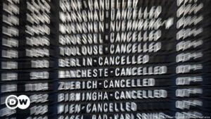 Más de 800 vuelos cancelados por huelga de pilotos de Lufthansa | El Mundo | DW