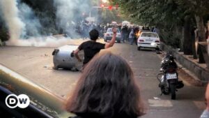 Presidente de Irán pide a la policía reprimir “con firmeza” las protestas | El Mundo | DW
