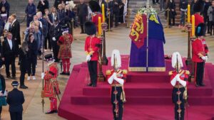 Prohibida la entrada en el Parlamento británico a la delegación China que asiste al funeral de Isabel II