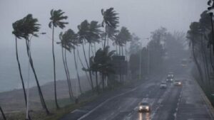 Puerto Rico declara emergencia ante aviso de huracán