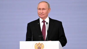 Putin baraja enviar a luchar a los rusos al frente