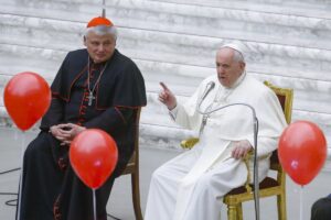 Sale ileso de un tiroteo el cardenal enviado por el Papa a Ucrania