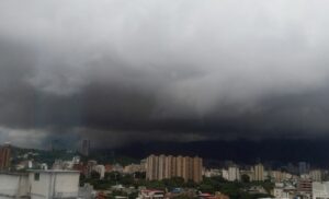 fuertes lluvias en caracas este 30sep