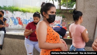VOA: Crisis económica impulsa a venezolanas a esterilizaciones quirúrgicas
