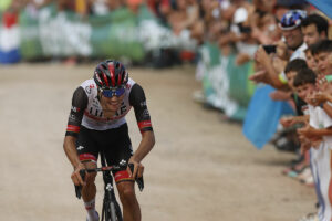 Vuelta a Espaa: Juan Ayuso da positivo en Covid-19, pero seguir en la Vuelta a Espaa