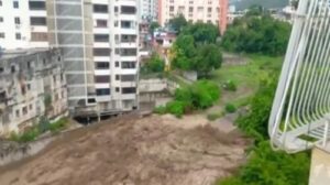 Alerta en La Guaira ante desbordamiento de los ríos El Cojo y San Julián