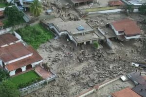 Alertan que todavía existe el riesgo de más daños en Aragua tras desborde de río en El Castaño