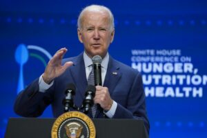 Biden anuncia nueva ayuda militar para Ucrania