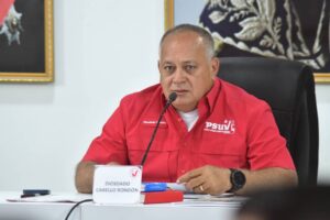 Cabello afirma que cambio de EEUU hacia Guaidó y migración se debe a «cálculos políticos»  