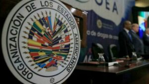 Casos de violaciones de derechos humanos siguen su curso aun si Tarre Briceño sale de OEA, aseguran expertos  