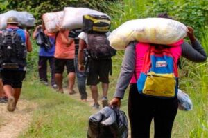 Costa Rica permitirá paso migratorio de venezolanos y atención humanitaria