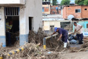 Deslave de Las Tejerías dejó 11 empresas inactivas y afectaciones en otras 23