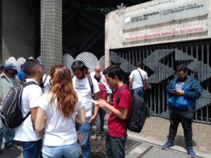 Dirigencia estudiantil de la UCV “saca los trapos al sol” y protesta por mejores condiciones