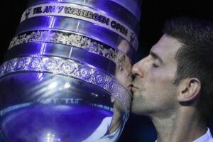 Djokovic calienta en Tel Aviv para enfrentarse a Alcaraz