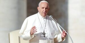 El Papa advierte que la humanidad corre un grave peligro