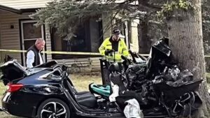 El iPhone de una víctima llamó automáticamente a la policía en el peor accidente automovilístico de Nebraska