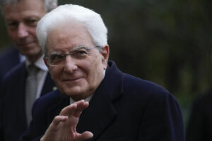 El jefe de Estado italiano, Mattarella, inicia consultas para formar Gobierno