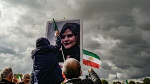 El lema de la revuelta de Irán: mujer, vida, libertad