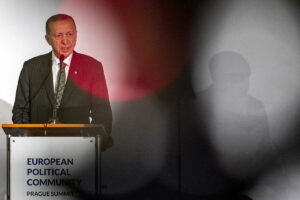 Erdogan aceptara a Finlandia en la OTAN, pero no a Suecia