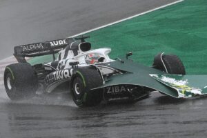 F1: La tragedia de Bianchi sobrevuela Sukuza: "Es inaceptable que haya una grúa en la pista"