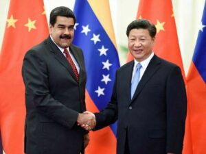 Gobierno de Maduro felicita a presidente de China tras su reelección en el Partido Comunista