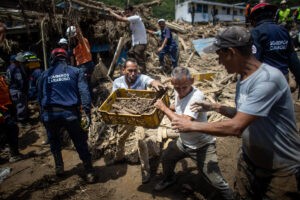 Gobierno resta 45 personas a la lista de desaparecidos por deslave en Las Tejerías