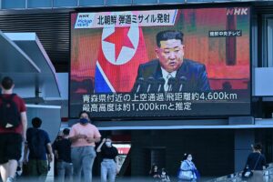 Kim Jong-un dice que los últimos lanzamientos de misiles balísticos fueron ataques de simulación nuclear