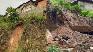 Más de 20 viviendas afectadas por lluvias en la región capital