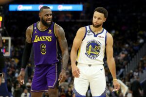 NBA: Curry estrena su anillo con una gran fiesta ante los Lakers | NBA 2022