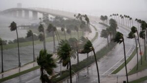 Norte de Colombia sufre daños tras el paso del huracán Julia