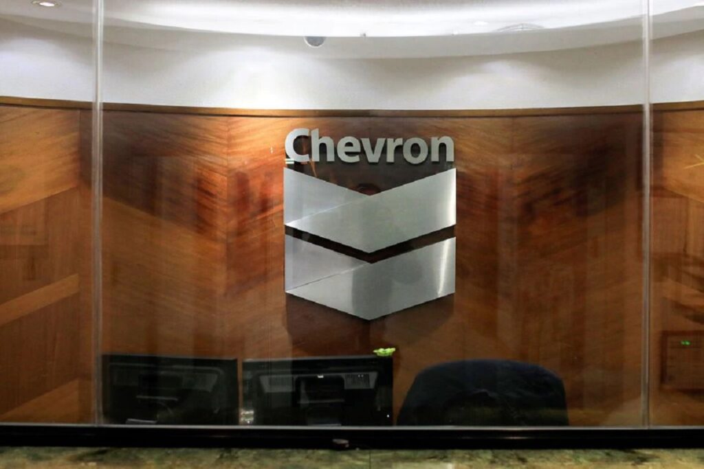 Reuters: Oposición venezolana busca consultar licencia de Chevron con autoridades de Washington
