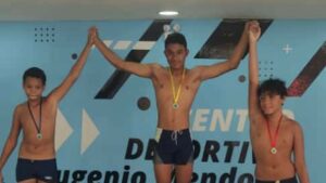 Paúl Sandoval Barrios, la promesa de la natación venezolana que con 13 años entrena en la categoría Master