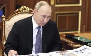 Putin declara la ley marcial en los territorios anexionados por Rusia en Ucrania