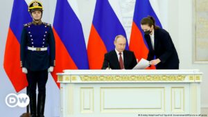 Putin promulga la anexión de Donetsk, Lugansk, Jersón y Zaporiyia | El Mundo | DW