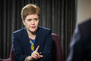 Sturgeon redobla su desafo para la independencia de Escocia