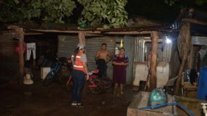 Temen en El Salvador que Julia sea más letal que huracán Bonnie