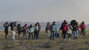 Tren de Aragua trafica a 200 migrantes a la semana a Chile: Así opera esta banda
