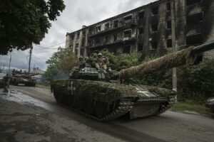 Ucrania obliga a Rusia a retirarse del norte de Jersn