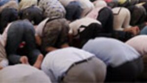 Un ataque terrorista deja al menos 15 muertos en una mezquita en Irán