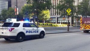 Un tiroteo en EEUU deja al menos cinco muertos, incluido un policía fuera de servicio