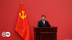 Xi Jinping obtiene un histórico tercer mandato consecutivo | El Mundo | DW