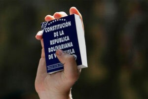 ▷ #OPINIÓN Veintiséis palabras plasmadas en la Constitución: iniciativas incompletas #5Oct